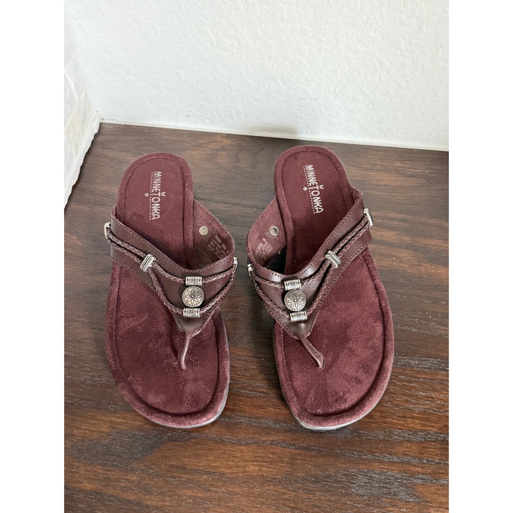 Minnetonka Silverthorne Brown Leather Concho Braided Thong Wedge Sandals BRN 8
